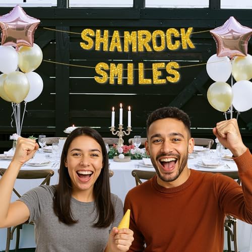Meowoo Fun Shamrock Smiles Decor Banner
